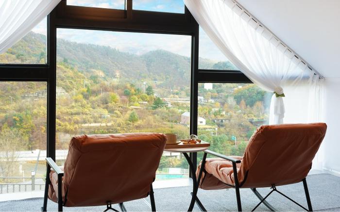 Gapyeong Manwol Aegyeon Pool Glamping