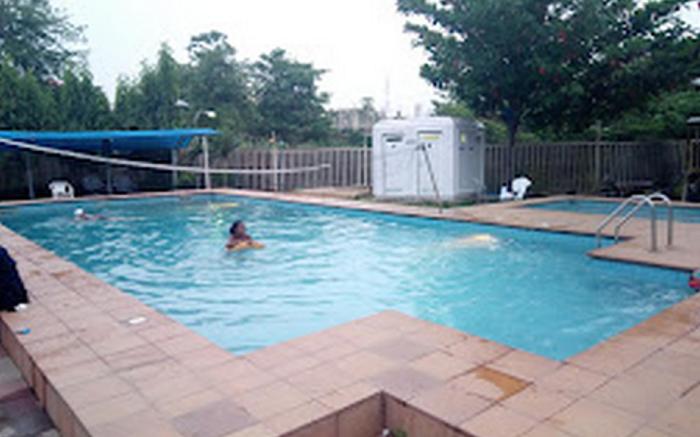 Top Rank Hotels Galaxy, Utako
