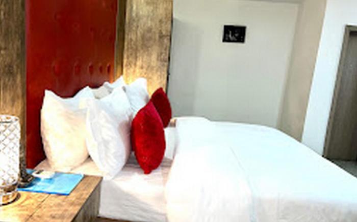 URBAN ROOTZ GUEST HOUSE