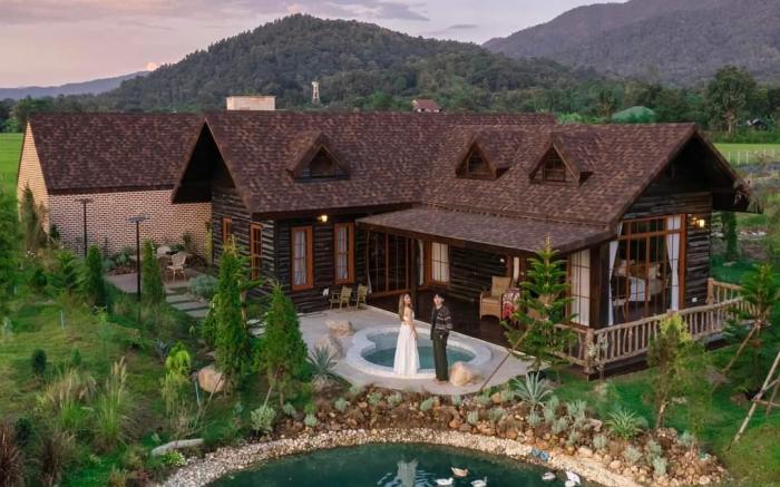 Pine Village CNX