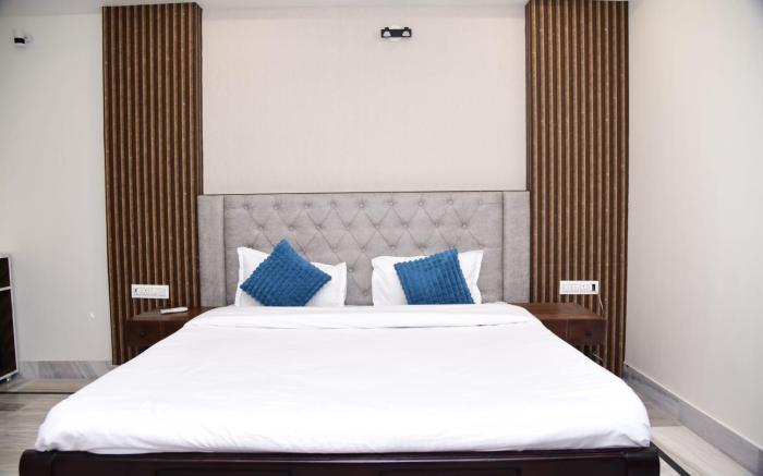 Holiday Out Hotel