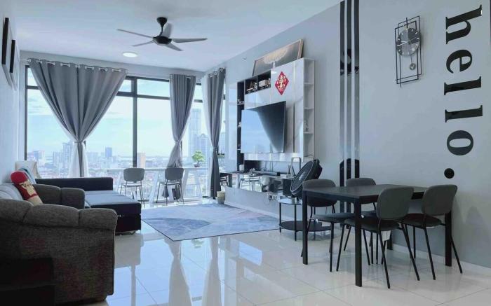 Beacon Executive Suite Relax17 by Fantabulous Home