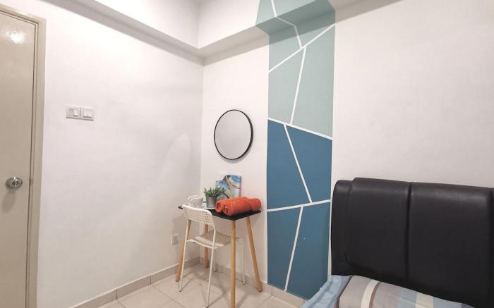 Menjalara/ Kepong/ Desapark - Room Only (2p1n)