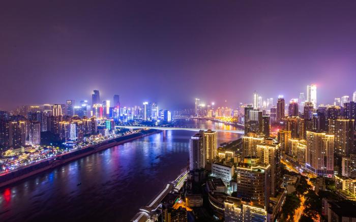 S日出&网红江景浴缸/近地铁站/洪崖洞/270度落地窗观重庆夜景大床房