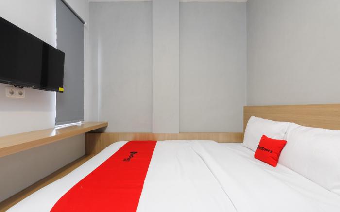 RedDoorz Plus @ Kedaton Lampung