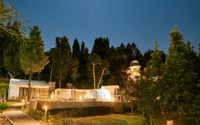 Luxcamp Bukit Damar - Puncak by Horison