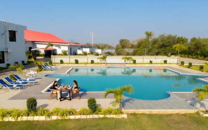 Daksh Eden Greenz - A Luxury Resort in Sasan Gir