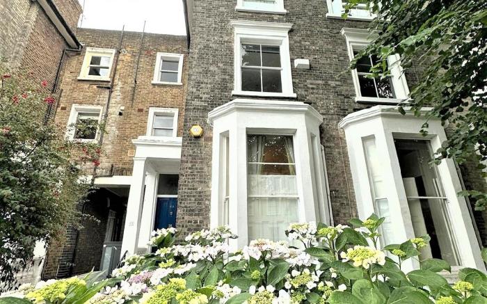Stunning 2-Bed Flat in Maida Vale near Abbey Road