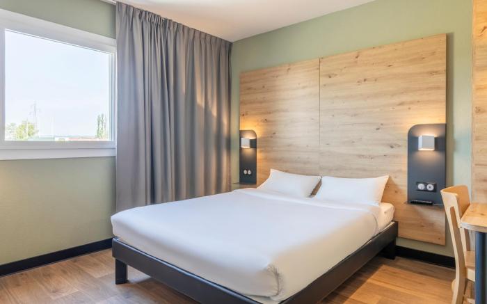 B&B HOTEL SAINT-MARTIN-DE-CRAU ALPILLES CAMARGUE
