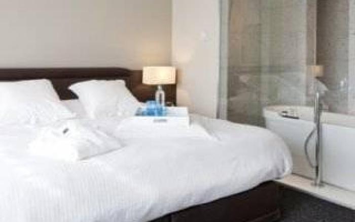 Blue Woods Hotel - Deerlijk