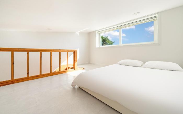 Gangneung Lacblanc Pension