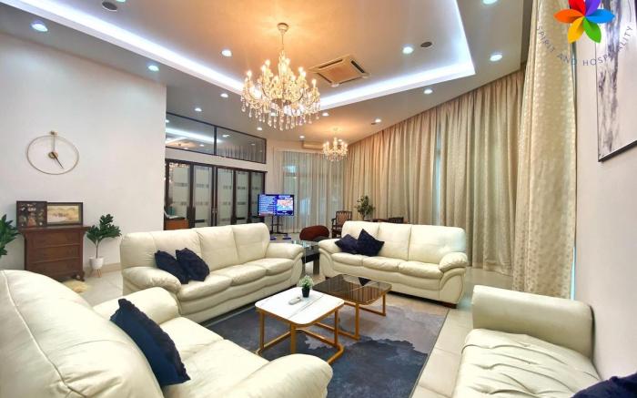 Subang Villa for 40P with Pool/BBQ/Karaoke/Meeting