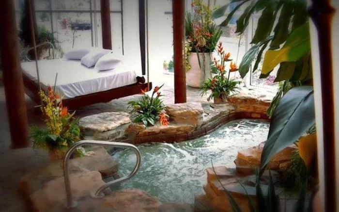 Hotel Universel