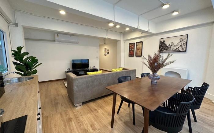 Hidden Gems in China town, 2BR
