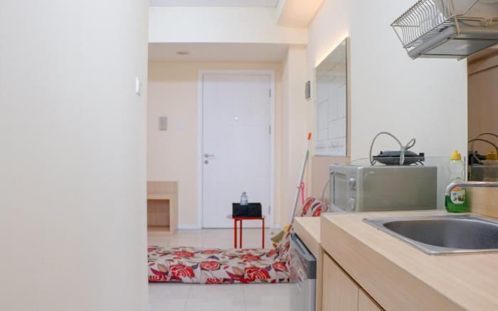 Minimalist 1BR Parahyangan Residence By Travelio