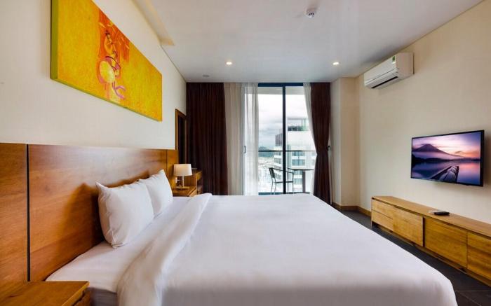 3 bedroom apartment,balcony in Maple building