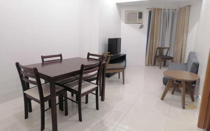 Manila Bay Suites - Near US Embassy Manila