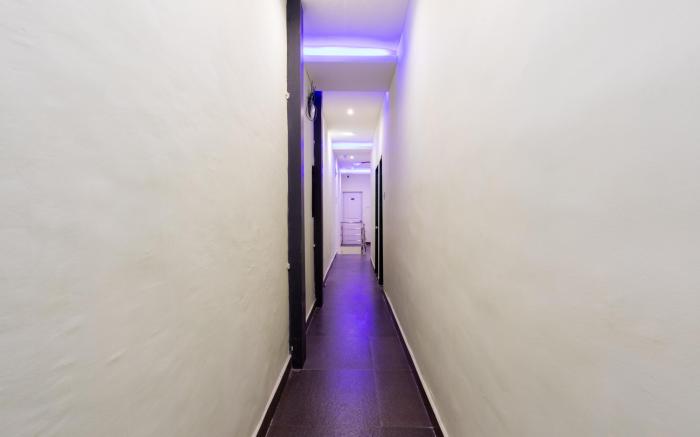 Hotel Shera Residency