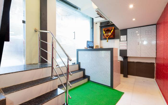 Hotel Shera Residency