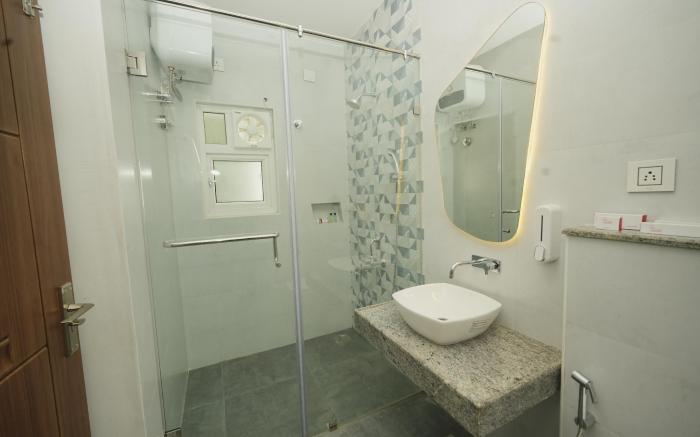 Bay Breeze Suites