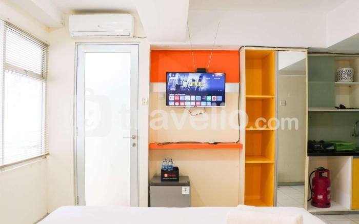 Comfy Studio at Jarrdin Cihampelas By Travelio