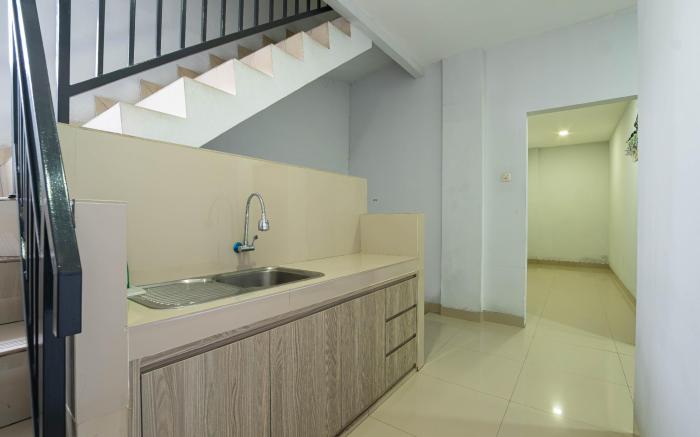 KELOWNA DWIWARNA RESIDENCE
