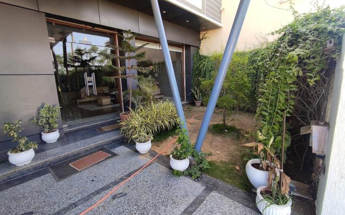 Hotel Sky Blue Udaipur