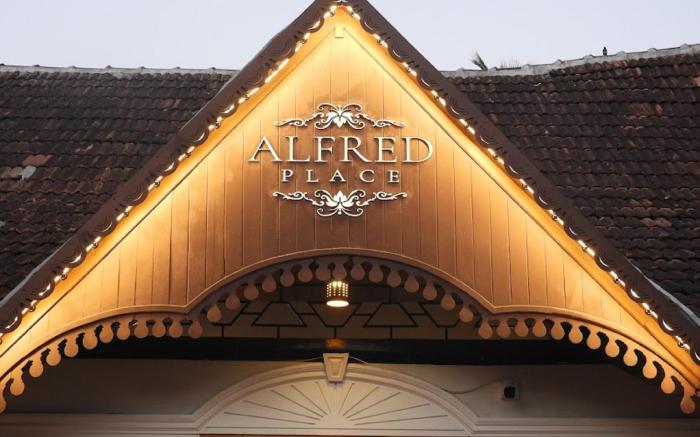 Alfred Place