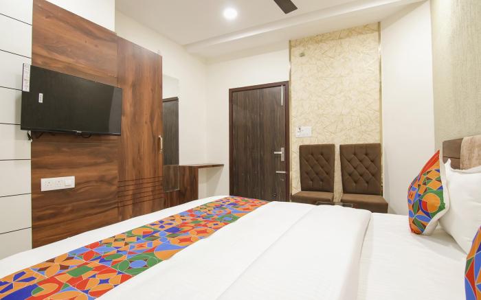 FabHotel Spring