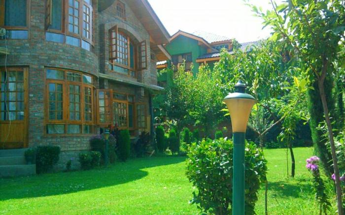 Hillscape Inn