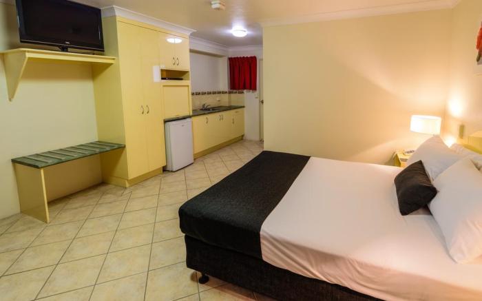 Rocky Gardens Motor Inn