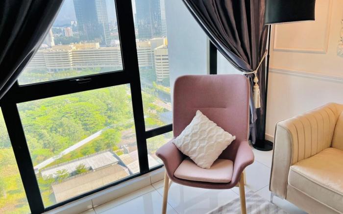 Chic Pink Paradise @ 2BR Mosaic Retreat 6-11 pax