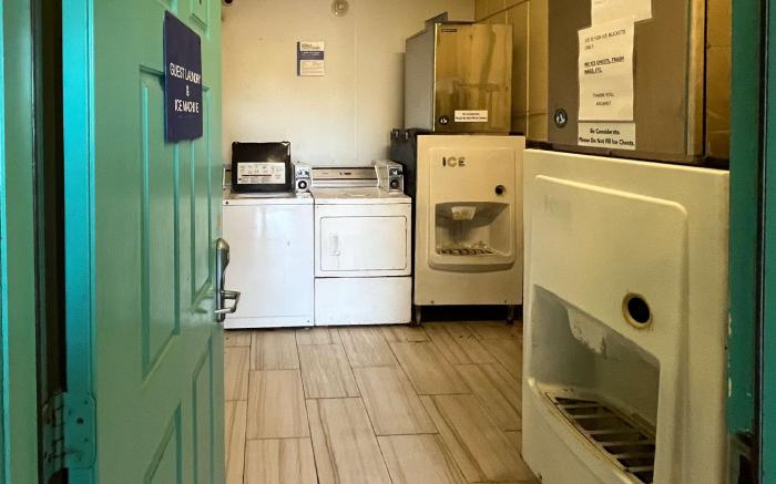 Motel 6 Galveston, TX - Beach/Seawall
