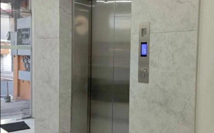 St. Marvin Studio M502