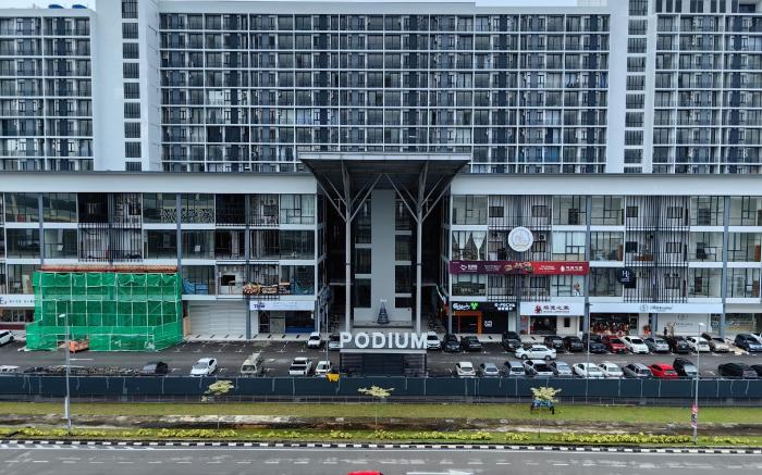 AEON Mall The PODIUM HomeStay D322A @ 8PAX