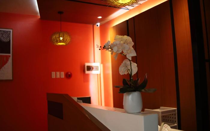 Jovinaj Travellers Inn