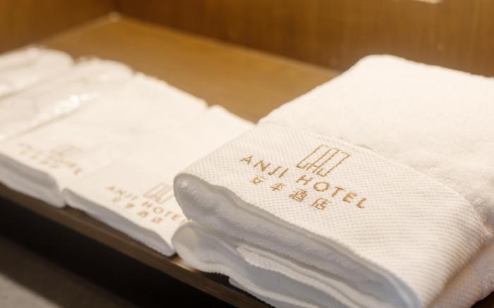 ANJI LIGHT LUXURY HOTEL 安季轻奢酒店