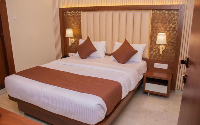 HOTEL CZAR INN