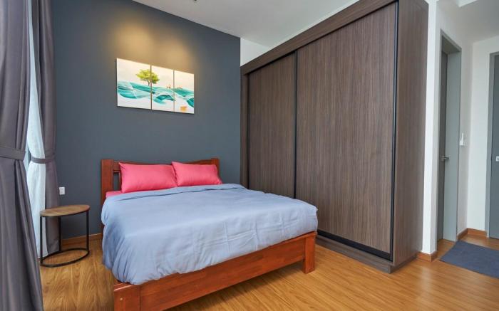 Beacon Suites #Georgetown #RoofTopPool #13A #Cozy
