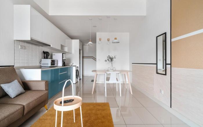 Cozy Studio @ Continew |Near TRX + Wi-Fi + Carpark