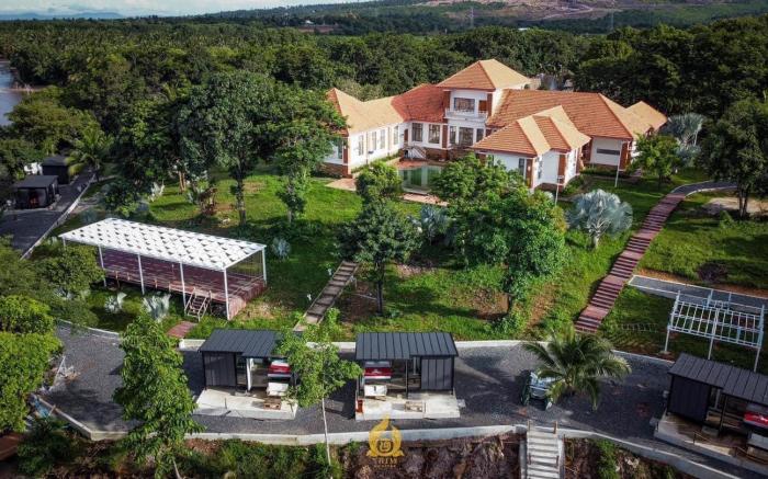 Venture Kampot Hotel and Resort