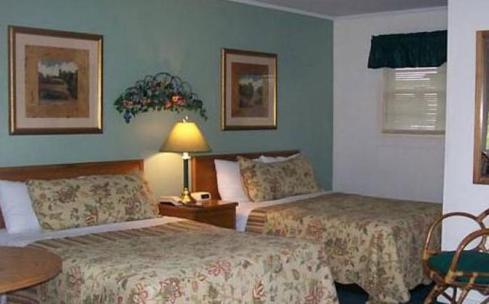 Admiral Motel
