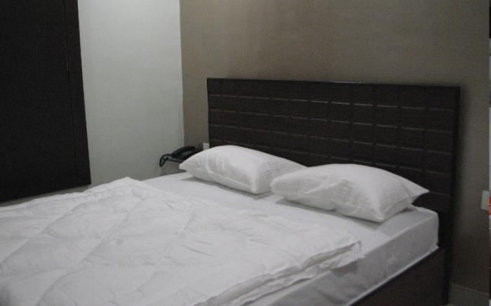 Hotel Confirm Inn Kota