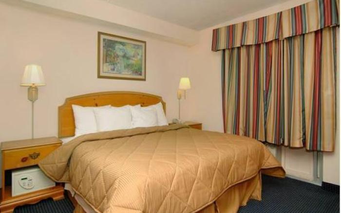 Ocean Crest Inn and Suites