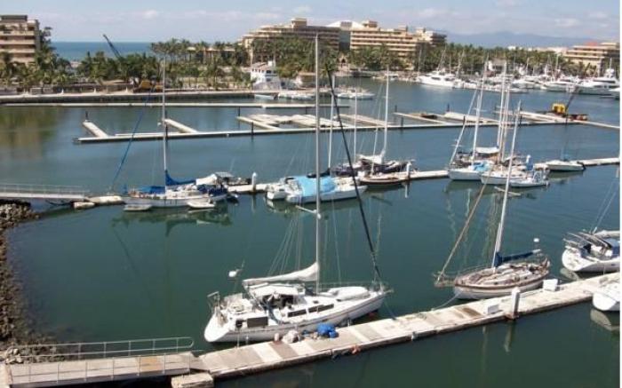 Marina Banderas Suites Hotel Boutique