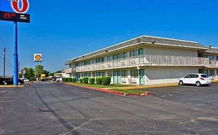 Motel 6-Austin, TX - North