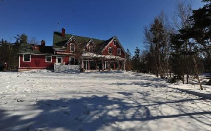 Little Shemogue Inn