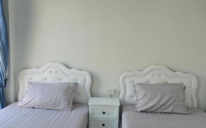 Private house stay with big terrace & garden