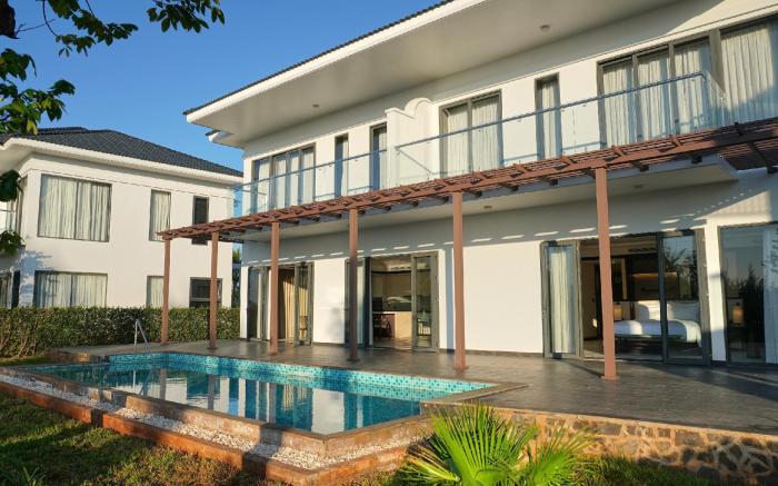 Emerald Ho Tram Resort