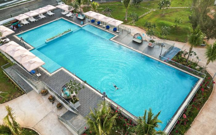 Emerald Ho Tram Resort